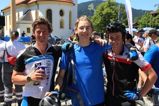 P-Seminar Alpencross radelt beim MTB Marathon voll aufs Podest!